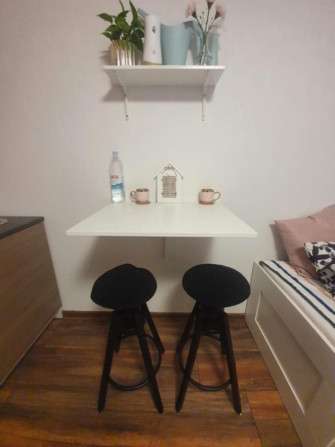 Studio Apartman Tamai Kutina Buitenkant foto
